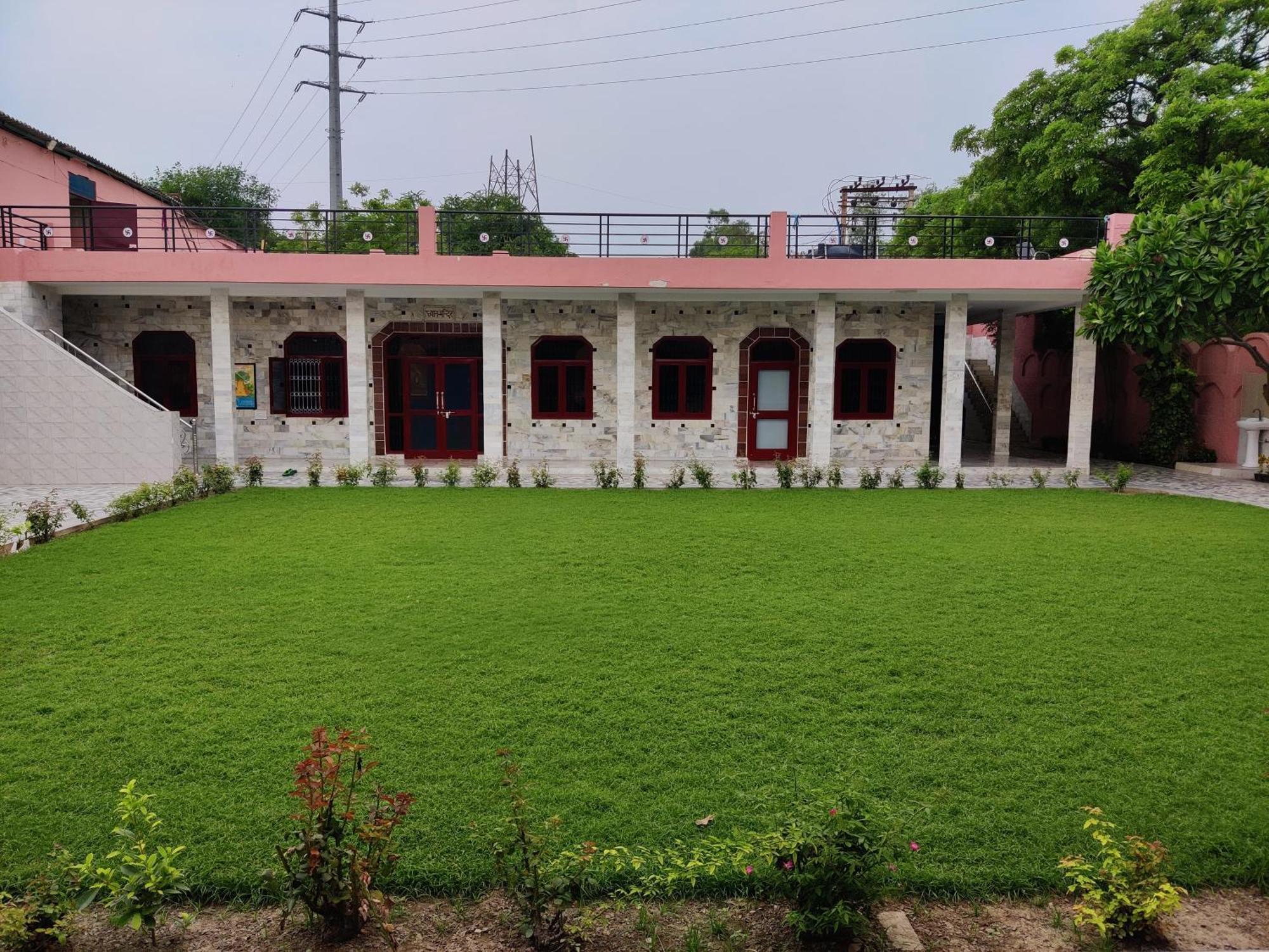 Homestay Divya Anubhuti Pravas *